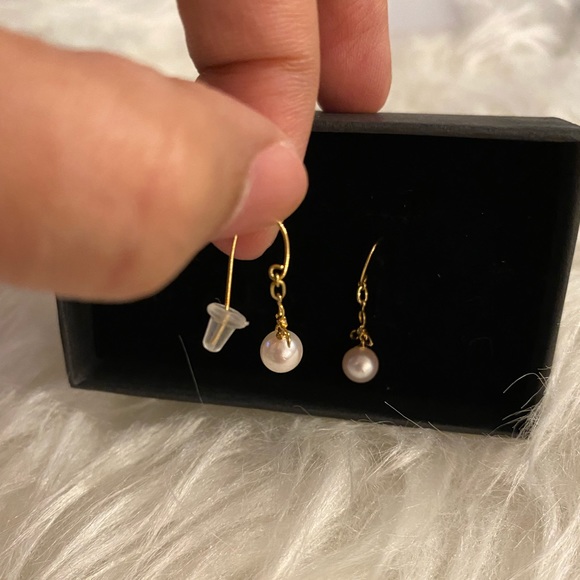 ‼️SOLD ON IG‼️Akoya Cultured Pearl 5.5mm-6.0mm with 18K Gold, 0.01CT diamond - Picture 5 of 12